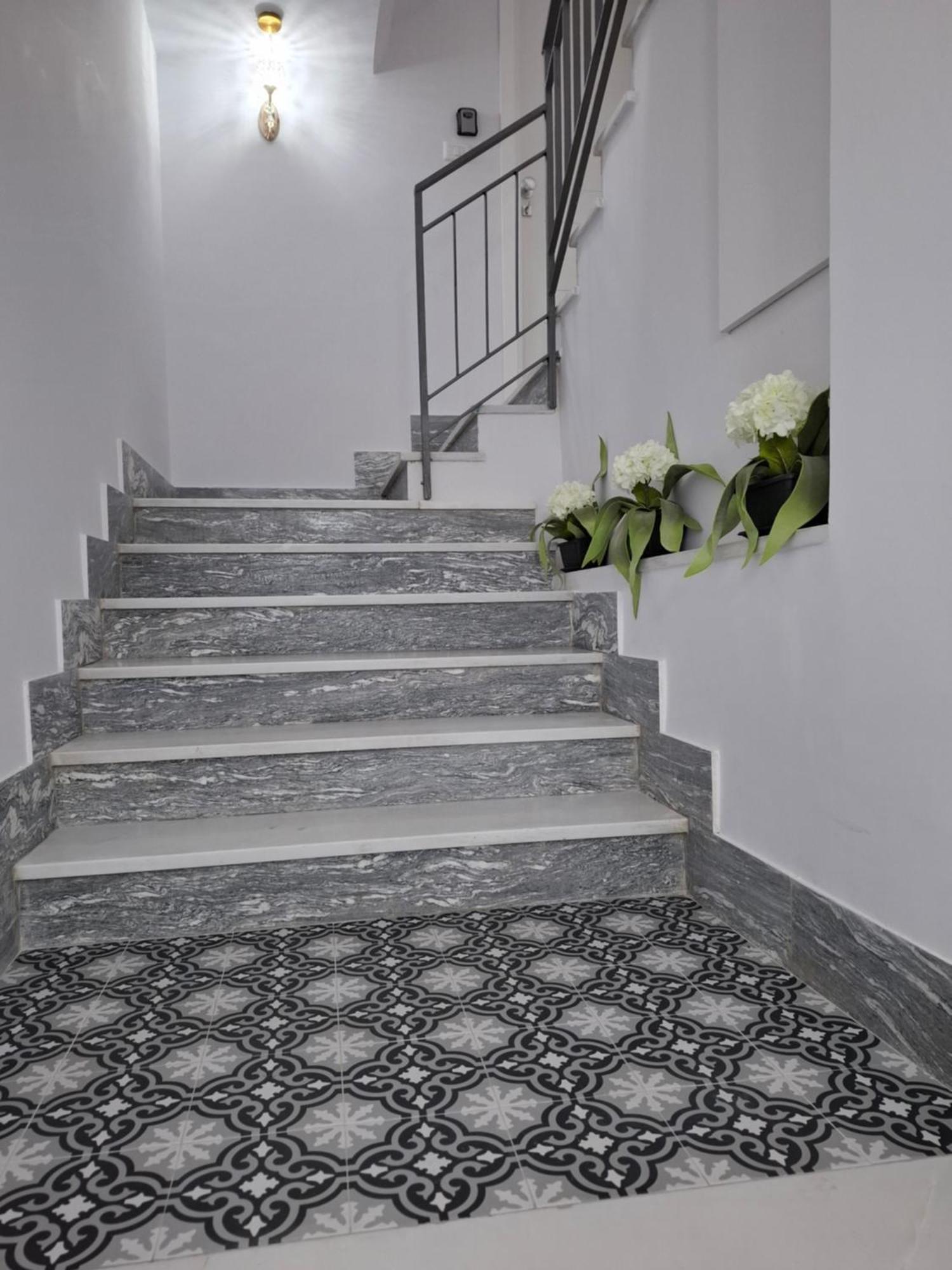 Mariam Royal Apartment & Rooms Reggio de Calabre Extérieur photo
